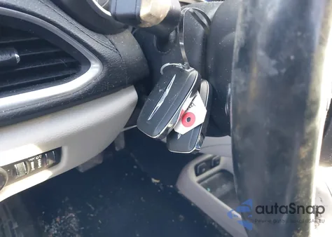 2018 Chrysler Pacifica Limited z USA, uszkodzony, nr VIN 2C4RC1GG4JR232681